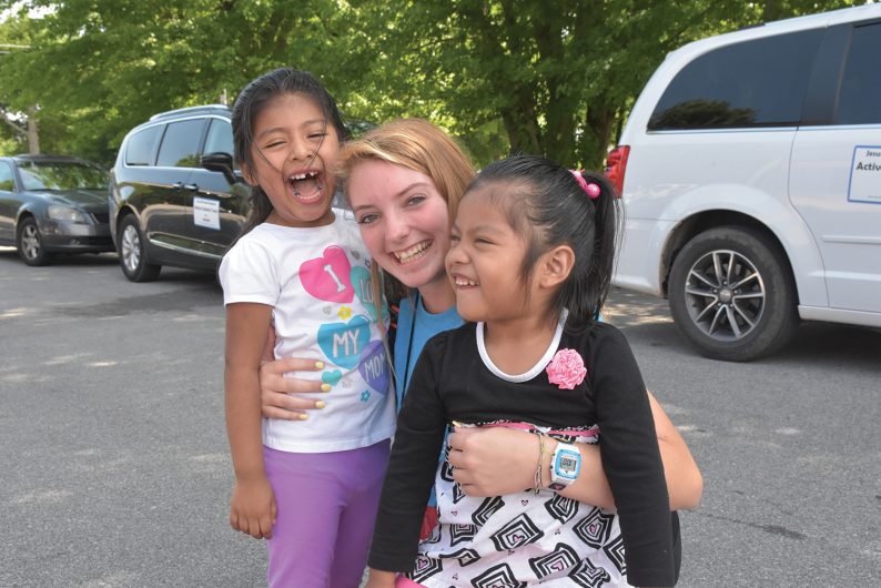 DSC_6341 lafayette VBS 2018 laugh and kids web