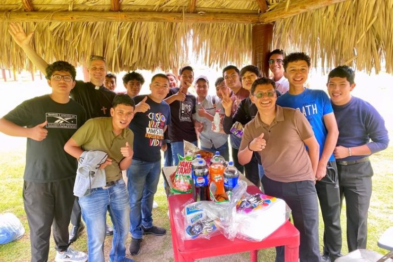 Brother David and Father Aaron lead a vocations retreat for youth in San Luis, Mexico.

More photos available in Communications > Photos > 2025 > 250710 Br David and Fr Aaron in San Luis, Mexico